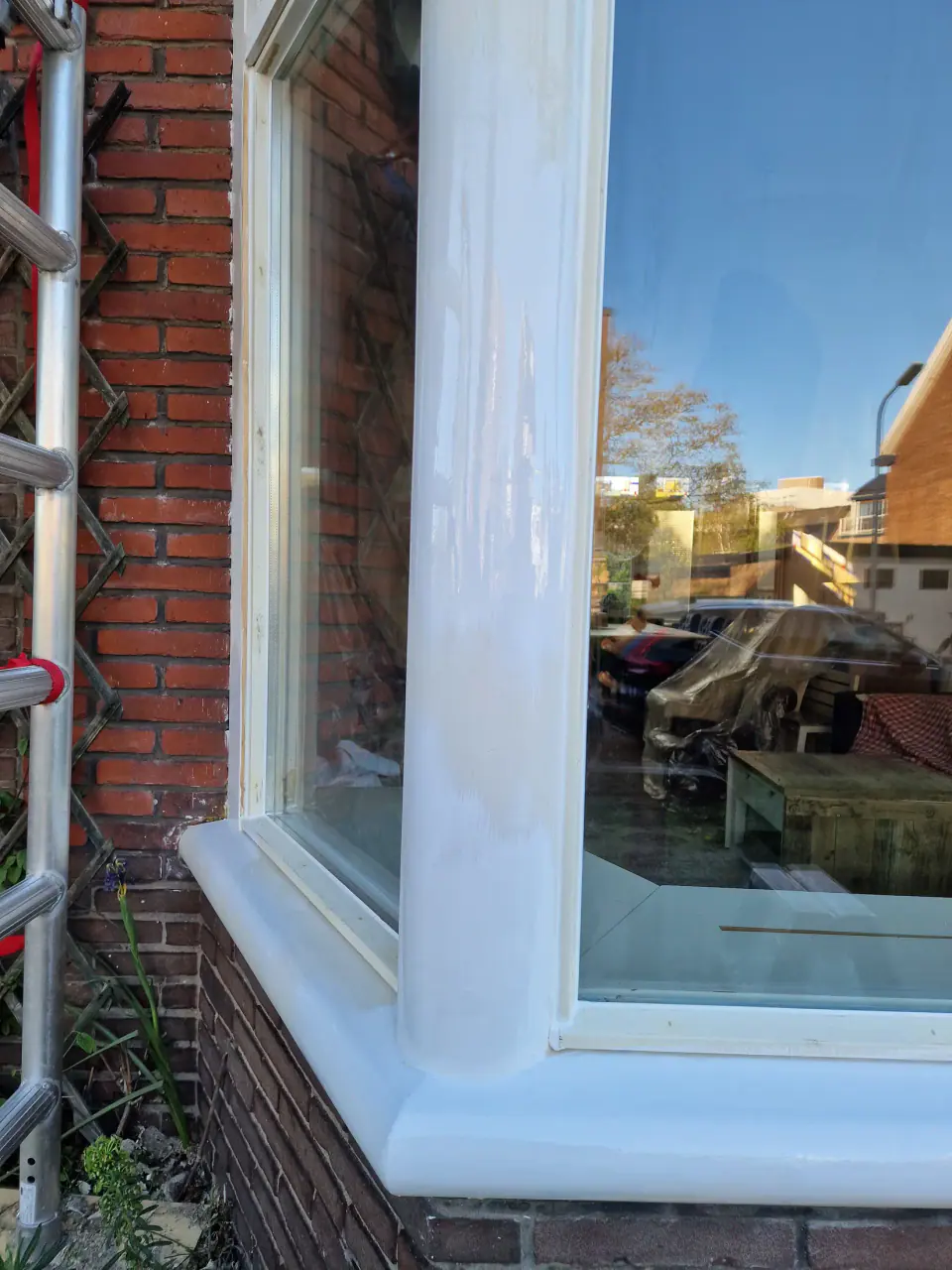 Afgewerkte ronde maatwerkkolom van de erker